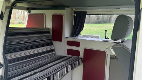 het witte schaap – 4p Volkswagen campervan uit 1997