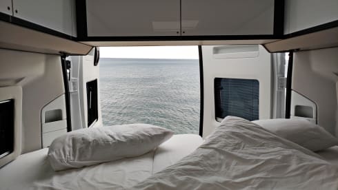2p Adria Twin bus from 2023 - Free transfer from/to the airport