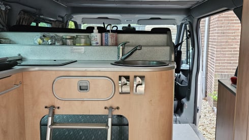 De Nugget – 4p Ford bus from 2008