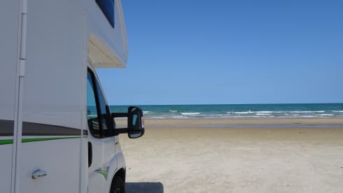 Max – Travel pleasure and freedom rent: mobile home for 5 people