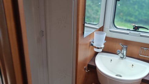 9083df – Camping Car Rapido Integral