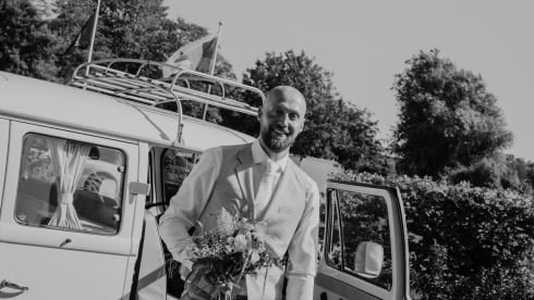 Miss Parel – 2p Volkswagen T2 campervan uit 1981