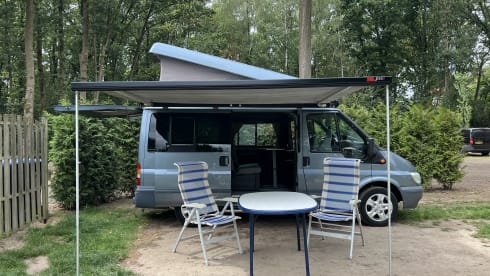 Nugget – 4p Ford campervan from 2005
