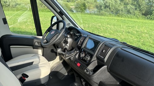 Bürstner Ixeo Time – 4p Bürstner semi-integrated from 2015