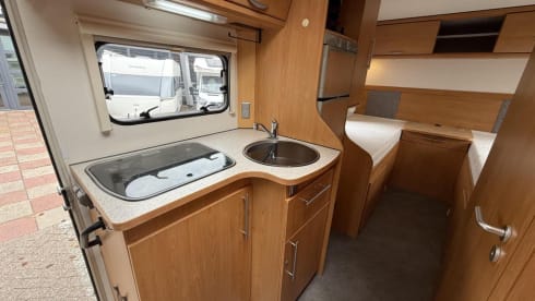 ruime 2p Fiat semi-integrated uit 2007