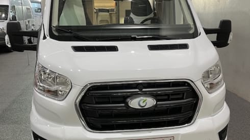 4p Chausson semi-integrated uit 2024