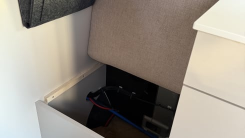 Crazy camper – 2p Mercedes-Benz bus uit 2017