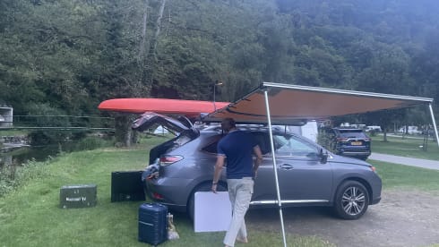 Unique roadtrip car – 2p LEXUS SUV rooftop - comfort classic 