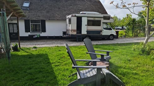 Maeve – Camper with wood stove
