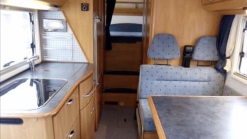 6 persoons hymer – Delicious integral camper (Hymer) with plenty of storage space for 6 people