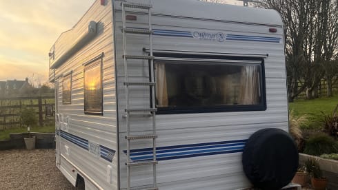 Big Bertha – 4 berth Mercedes-Benz semi-integrated from 1998