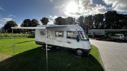 CamEsman E650 – 4p Hymer integrated uit 1997