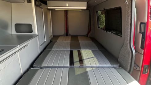 Gingie  – 4 berth Volkswagen camper-van