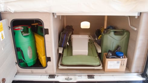 Dan the campervan – Bürstner Campeo 600 - off grid