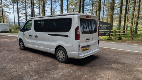 Olivia – 4 berth Vauxhall Vivaro campervan from 2019