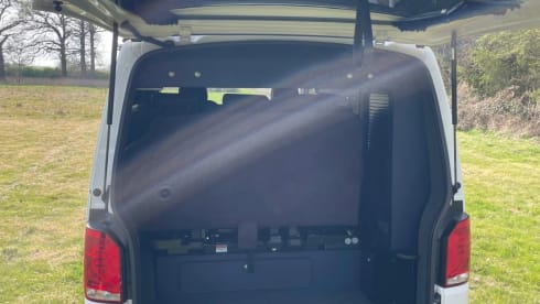 Bob – 4 berth VW Campervan (2023)