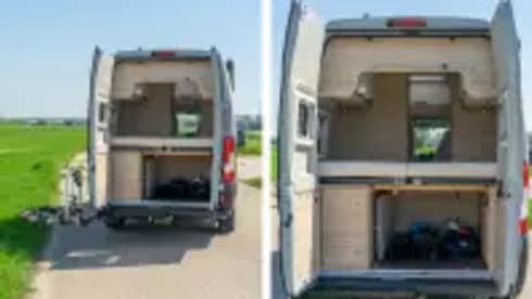 Easy Rider XL Knaus 3 – Beautiful 3-person camper with automatic transmission and swing-away bicycle rack