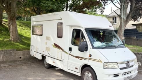 StarSpirit  – 2 berth Peugeot semi-integrated from 2003