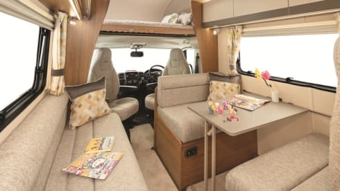 New Roomy 4 berth Tribute 615 (Blackburn)