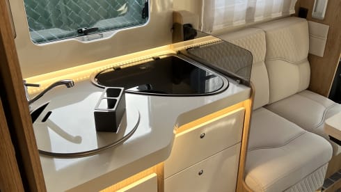 Rollerteam zefiro 266TL – Mooie nieuwe mobilhome/camper met alles op en aan van 2022!