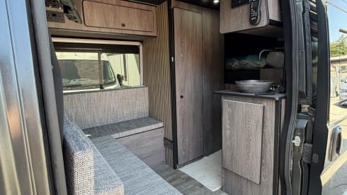 CHRISSY THE CAMPER – Autobus Citroën a 4 posti letto del 2014