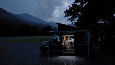 Gray – VW T6 Campervan - 4 Berth
