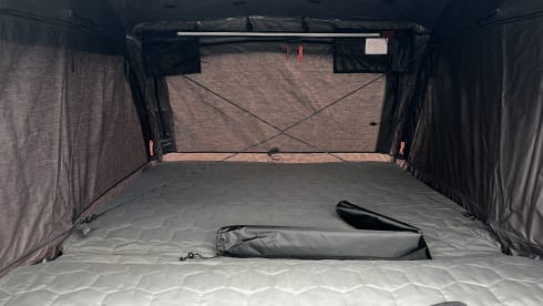 Rocky – NEW! 4p Volkswagen Amarok overland camper