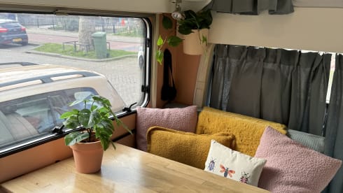 Marietje – Compact yet spacious camper for 6 people