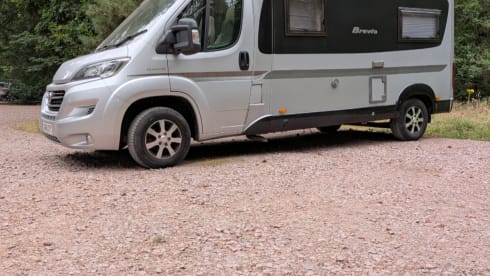 Tony – Autobus Bürstner a 4 posti letto del 2017