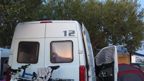 Effi – Kastenwagen umgebaut, Hyundai H350