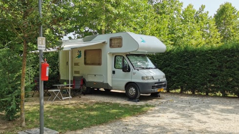 Bob – Ihr Roadtrip-Partner in der Kriminalität | 6m, 2-4 Pers. | auch für das lange Reisemobil