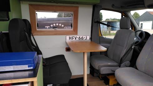 Pino – 4p Volkswagen bus from 2008
