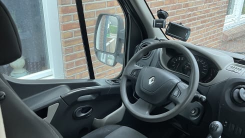 Wim  – 2p Renault campervan uit 2014