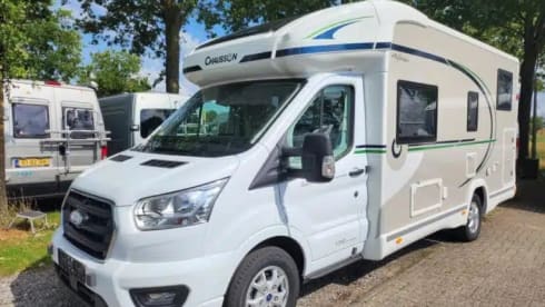 2p Hobby semi-integrated uit 2015