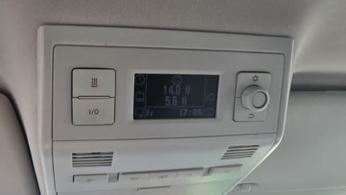 VW California – 2021 4-person Volkswagen campervan