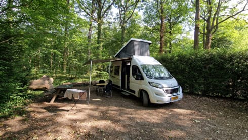 VANTastic – Weinsberg CaraTour 600MQ 2022 | 4 people