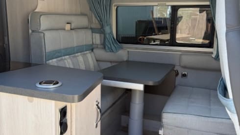 4p Auto-Sleepers bus uit 2021