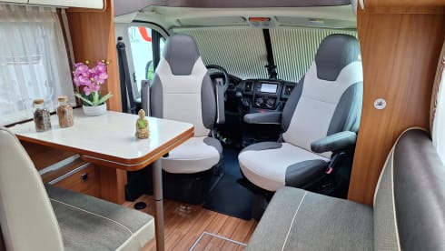 4p Weinsberg semi-integrated from 2016