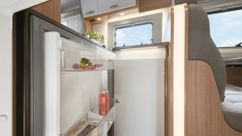 Carado T448 – Carado T448 semi-integrated