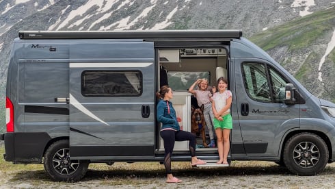 Freddy – Freddy | 4p adventure camper • compact, compleet & off-grid.