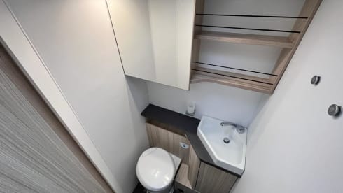 A75 SL  – Motorhome SunLiving A75 SL Alkoven #Family vacation