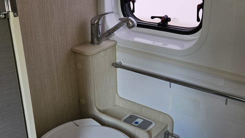 Beautiful, fine 2-person Fiat bus Camper from 2018