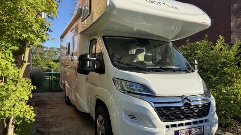 Stories_on_wheels – 6p Giottiline alcove uit 2024