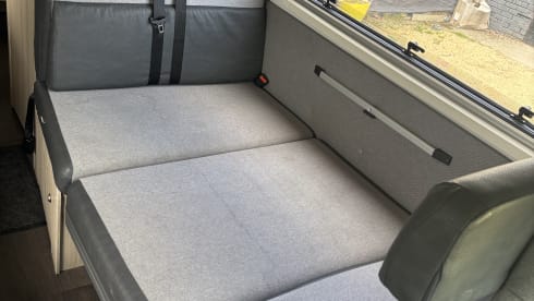 Felicia  – Your Adventure Begins Here….. Adria Mobil A70DK | 6.5 Berth