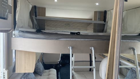 FUN BUS :0) – Large 6 berth Family Motorhome