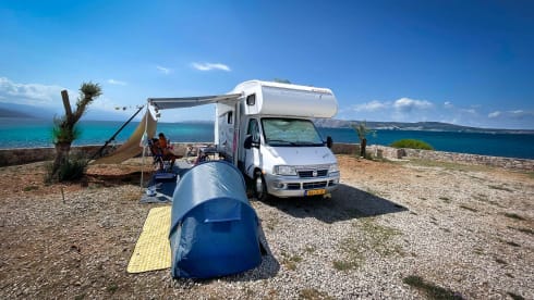 Born To Be FREE – 4p / 6p Dethleffs GlobeTrotter Alcôve 