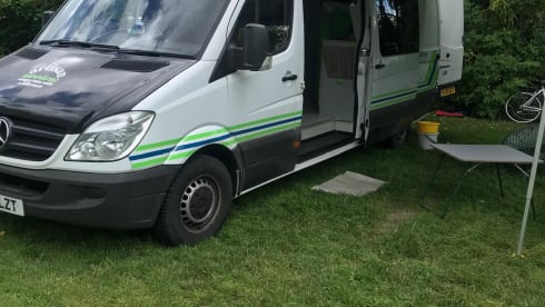 LWB – 4-5 berth Mercedes-Benz Sprinter 2013