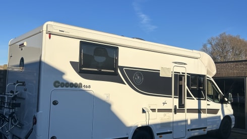 4p Benimar semi-integrated uit 2023