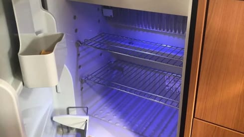 Beautiful, spacious camper with heating and air conditioning