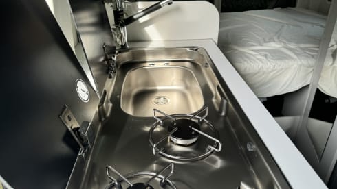 2p Ford bus uit 2023